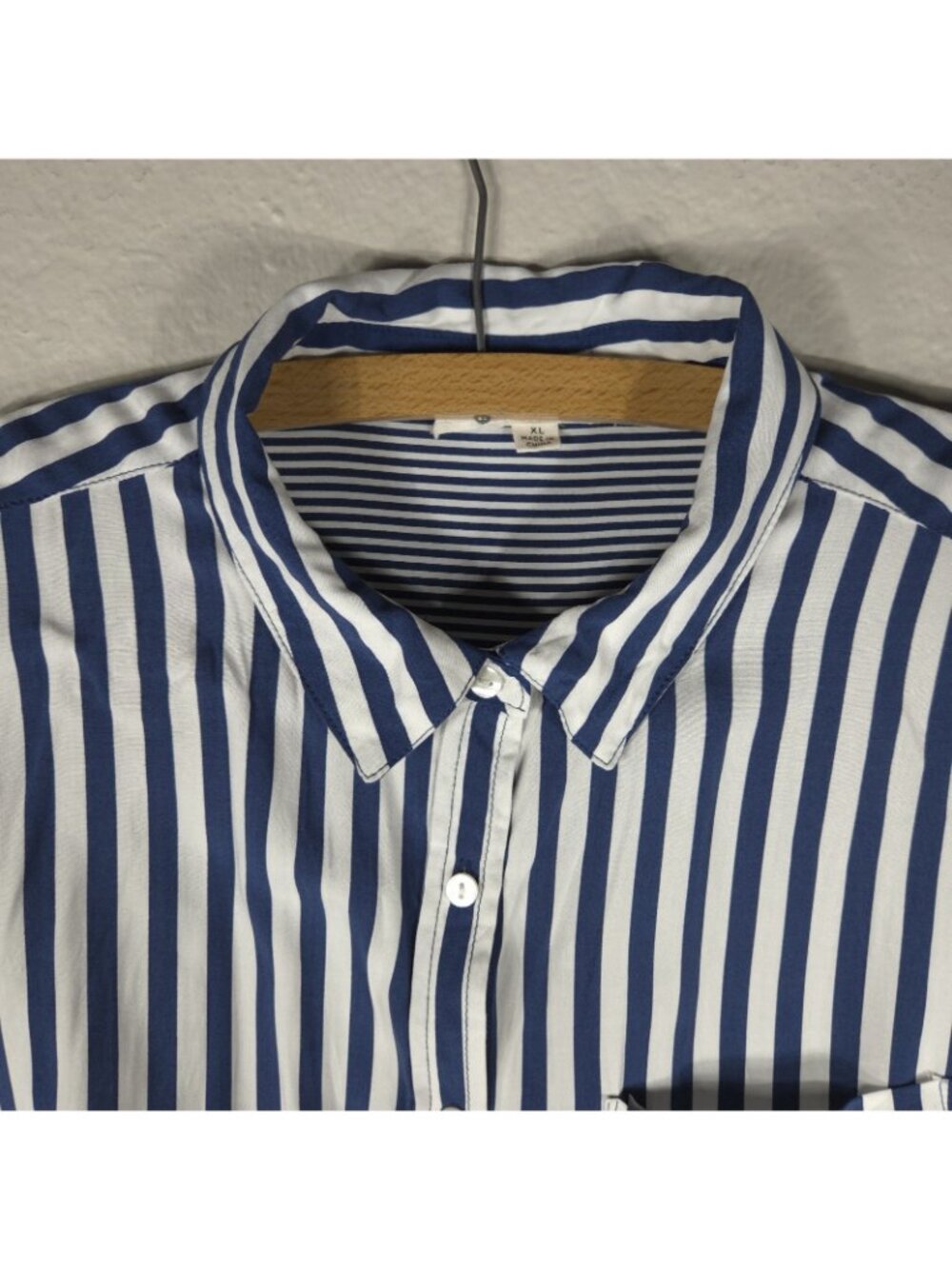 Jane + Delancey XL Navy Blue White Striped Button Back Top Shirt RollTab Sleeve - Picture 4 of 16